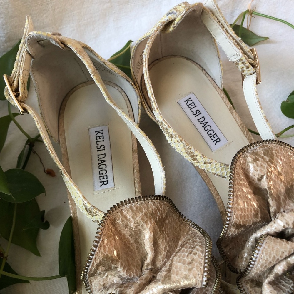 Kelsi Dagger Monroe Ruffle Sandals 9.5 - Picture 3 of 6